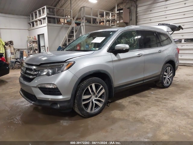 Honda Pilot Touring 2017 5FNYF6H94HB003486 Image 2