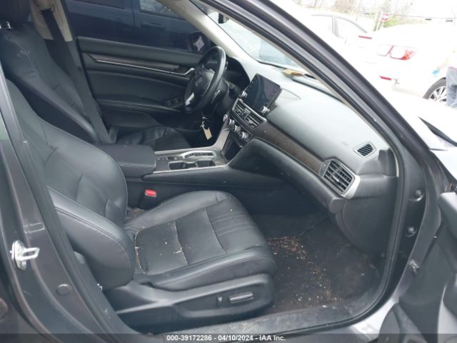 1HGCV3F97JA001276 Honda Accord Hybrid Touring