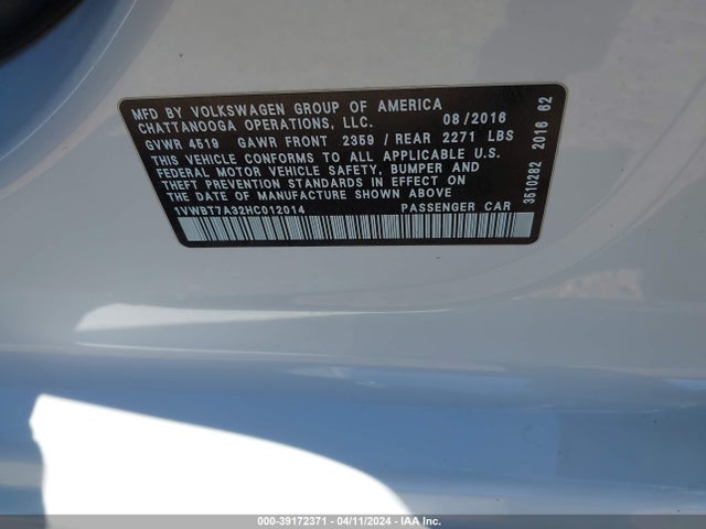 1VWBT7A32HC012014 Volkswagen Passat 1.8t Se