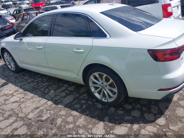 Audi A4 40 Premium/40 Titanium Premium 2019 WAUGMAF49KN001850 Image 14