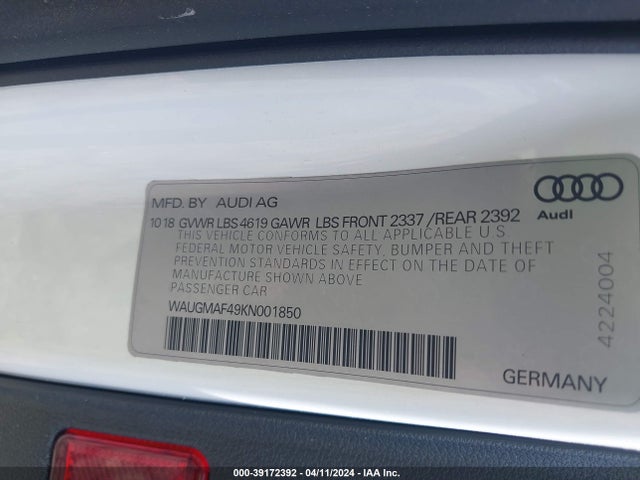WAUGMAF49KN001850 Audi A4 40 Premium/40 Titanium Premium