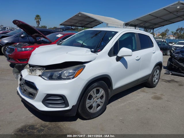 Chevrolet TRAX LS 2017 KL7CJKSBXHB046761 Image 2