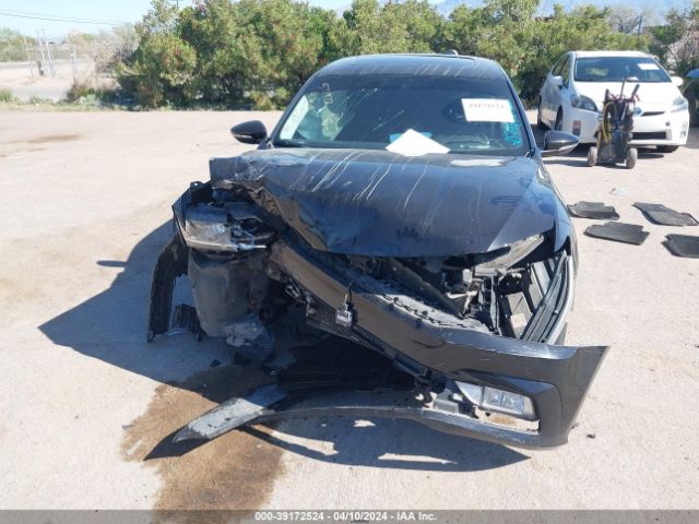 1VWGT7A38HC074801 Volkswagen Passat 1.8t Se