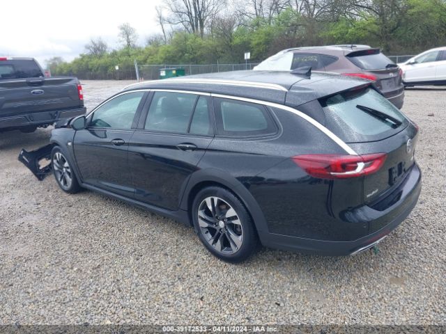 W04GV8SX8J1127108 Buick Regal Tourx Essence