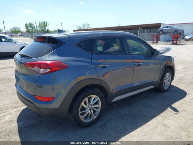 2018 HYUNDAI TUCSON KM8J33A49JU615148 Photo 3