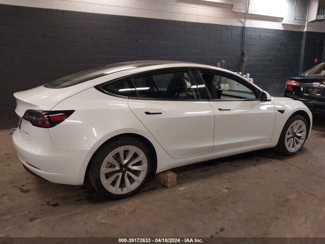 Tesla Model 3 Long Range Dual Motor All-wheel Drive 2022 5YJ3E1EB5NF247666 Image 4