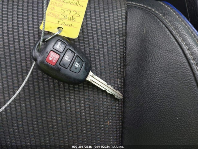 Toyota COROLLA SE 2018 5YFBURHE7JP848613 Image 11