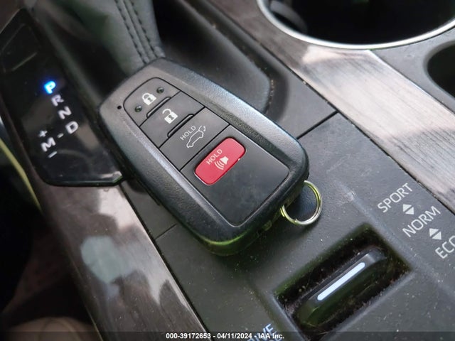 Toyota Highlander Limited 2021 5TDYZRAH5MS057010 Image 11