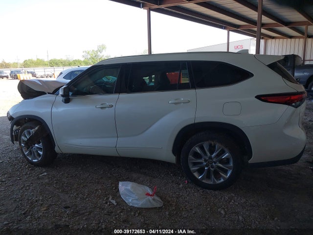 Toyota Highlander Limited 2021 5TDYZRAH5MS057010 Image 15