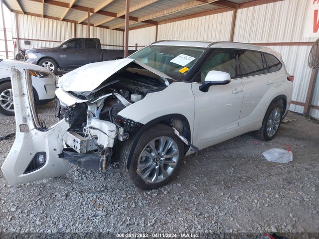 Toyota Highlander Limited 2021 5TDYZRAH5MS057010 Image 2