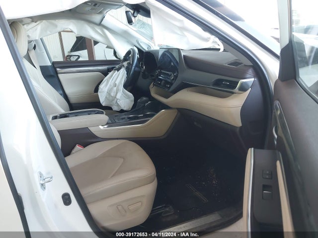 Toyota Highlander Limited 2021 5TDYZRAH5MS057010 Image 5