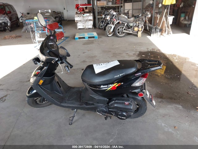 Znilo Fxbrs 2023 HZ2TBCNF7P1002114 Image 10