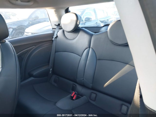 2007 MINI COOPER S WMWMF73517TL85817 Photo 7