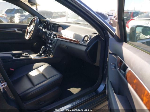 WDDGF4HB1EG223677 Mercedes-Benz C 250 Luxury/sport