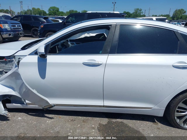 Hyundai Genesis 5.0 2015 KMHGN4JF0FU092122 Image 13