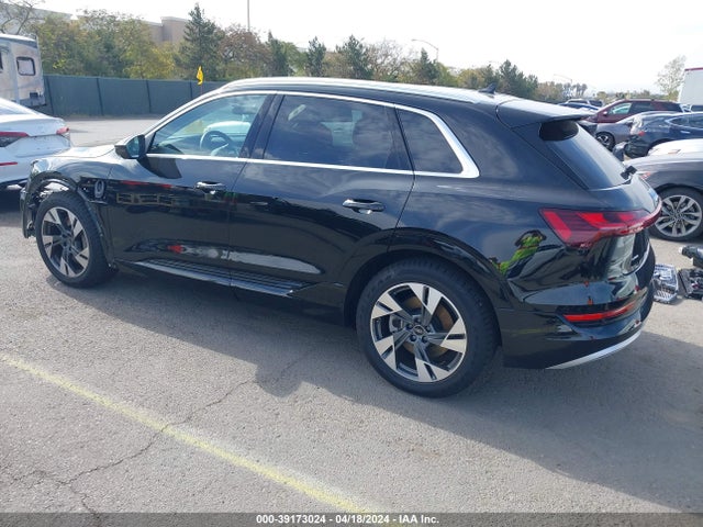 WA1LAAGEXPB008018 Audi E-tron Premium Plus Quattro