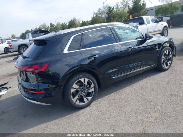 WA1LAAGEXPB008018 Audi E-tron Premium Plus Quattro