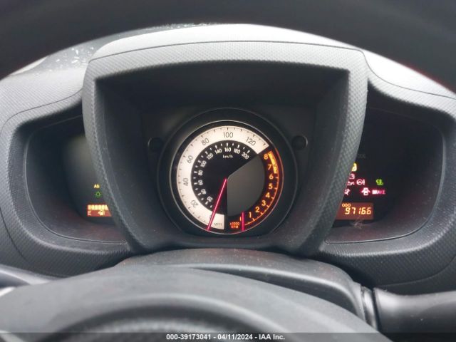 JTKKUPB47E1041743 Scion XD