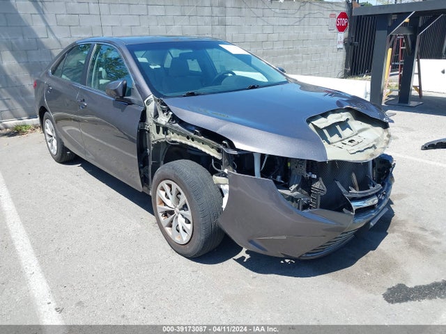 Toyota CAMRY LE 2016 4T4BF1FK6GR579957 Image 1