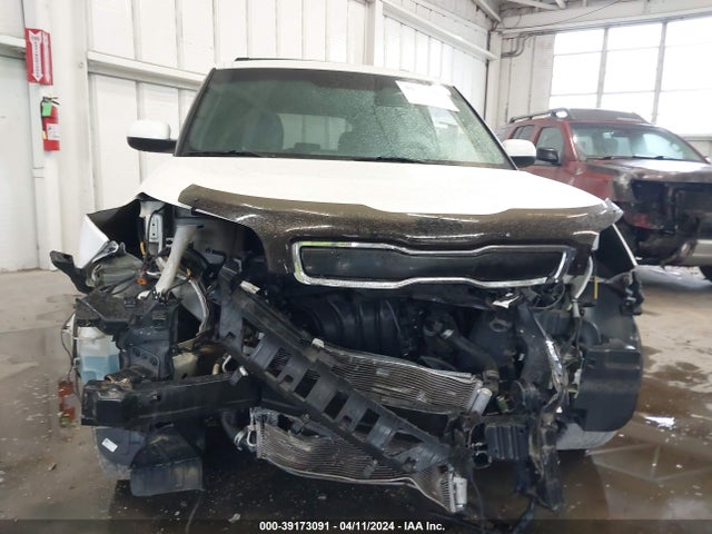 KIA SOUL + 2015 KNDJP3A5XF7186027 Image 6