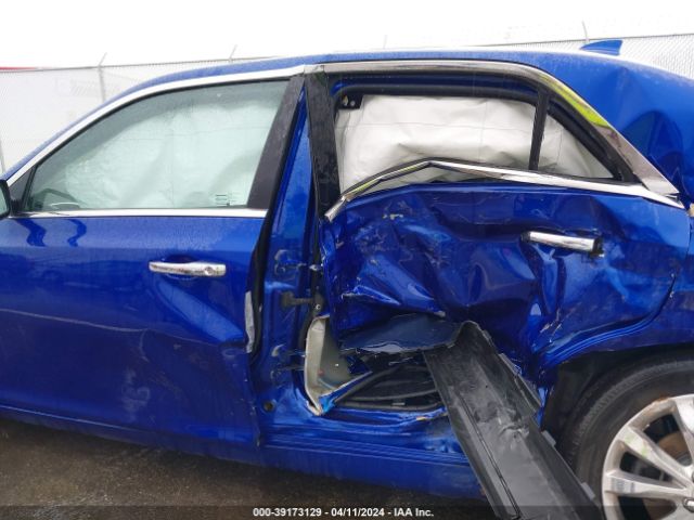 2C3CCAKG2KH722786 Chrysler 300 Limited Awd