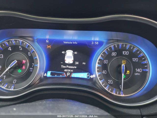 2C3CCAKG2KH722786 Chrysler 300 Limited Awd