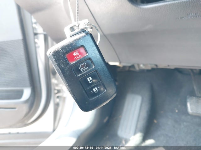 Toyota RAV4 SE 2017 2T3NFREV7HW354179 Image 11