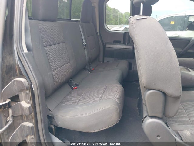 Nissan TITAN SV 2014 1N6BA0CA4EN515326 Image 8