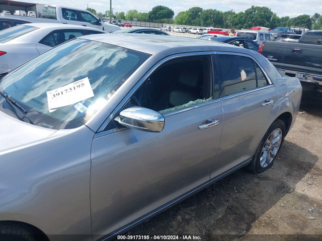 Chrysler 300c Awd 2016 2C3CCAKG6GH325329 Image 16