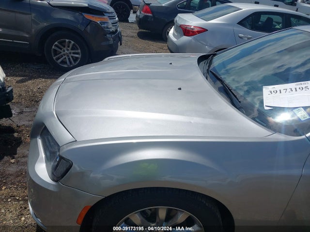 Chrysler 300c Awd 2016 2C3CCAKG6GH325329 Image 17