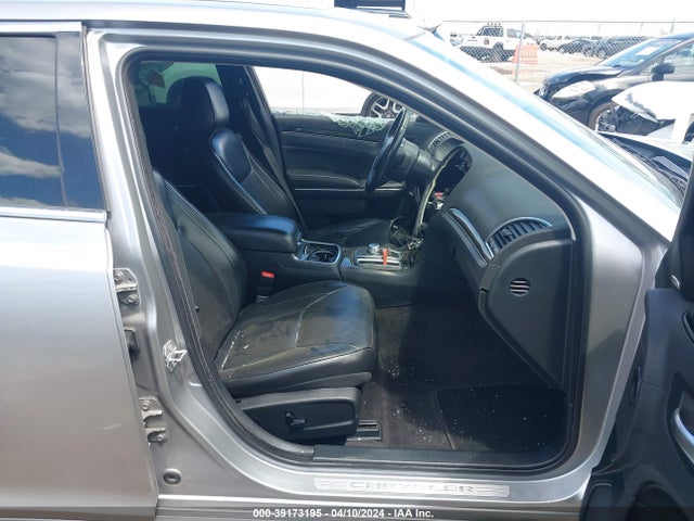 Chrysler 300c Awd 2016 2C3CCAKG6GH325329 Image 5