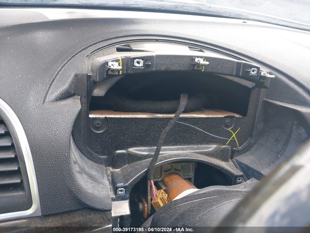 Chrysler 300c Awd 2016 2C3CCAKG6GH325329 Image 7