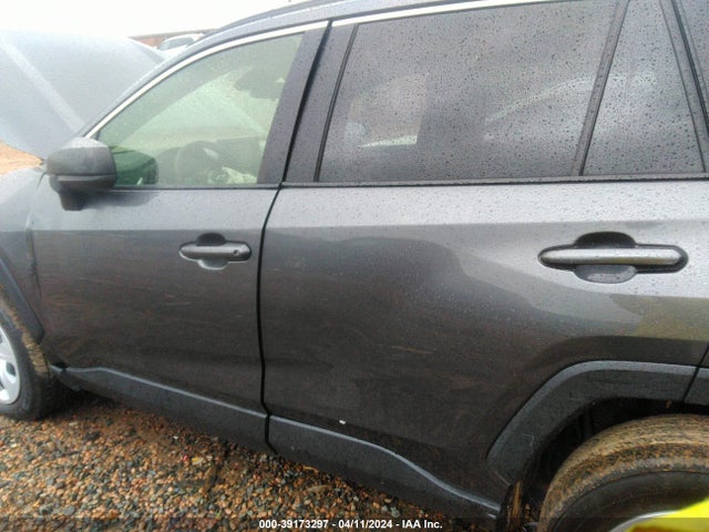 Toyota RAV4 LE 2019 JTMH1RFV7KD006946 Image 14