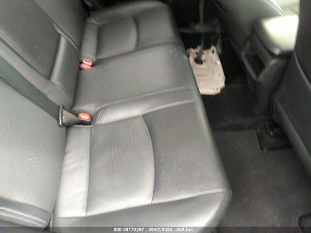 Toyota RAV4 LE 2019 JTMH1RFV7KD006946 Image 8