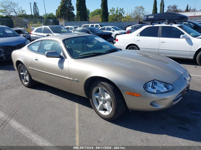 1997 JAGUAR XK8 SAJGX5747VC006322 Photo 0