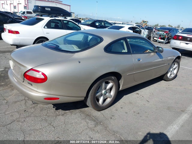 1997 JAGUAR XK8 SAJGX5747VC006322 Photo 3