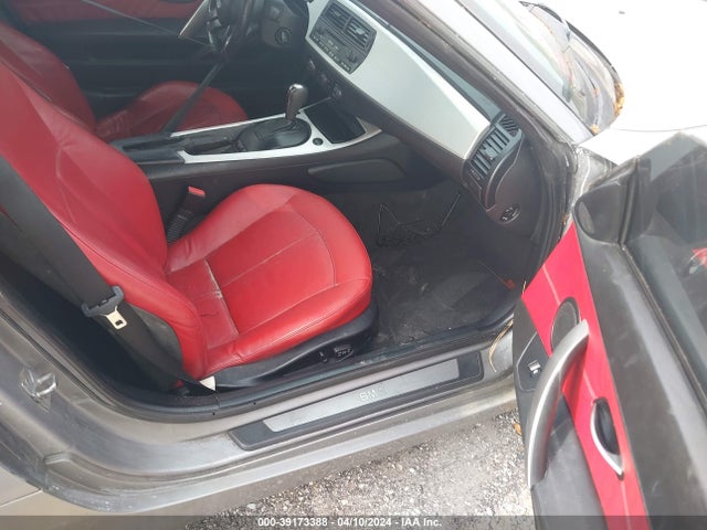 Продаж на аукціоні авто 2006 Bmw Z4 3.0si, vin: 4USBU53516LX00323, номер лоту: 39173388