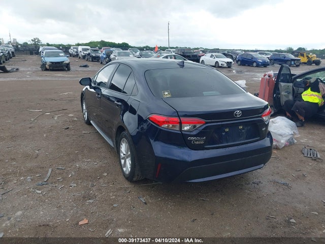 Toyota COROLLA LE 2022 5YFVPMAE1NP362421 Image 3