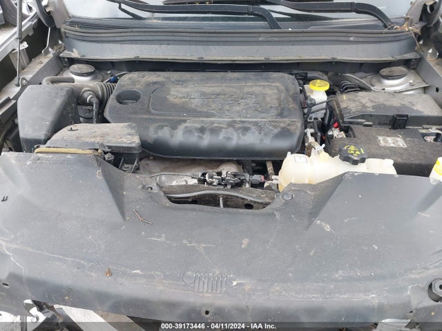 1C4PJLCBXLD525574 Jeep Cherokee Latitude Fwd