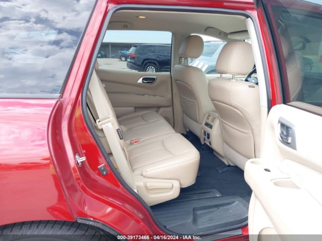 5N1DR2MN9JC660624 Nissan Pathfinder Sl