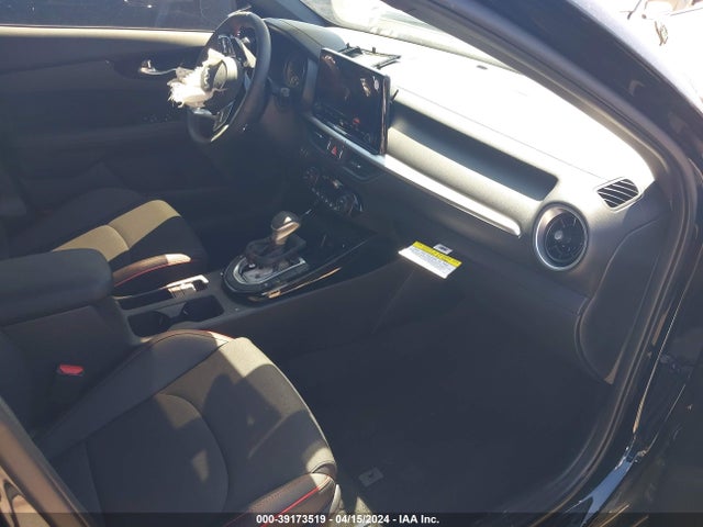 KIA FORTE GT 2024 3KPF44AC0RE743258 Image 5