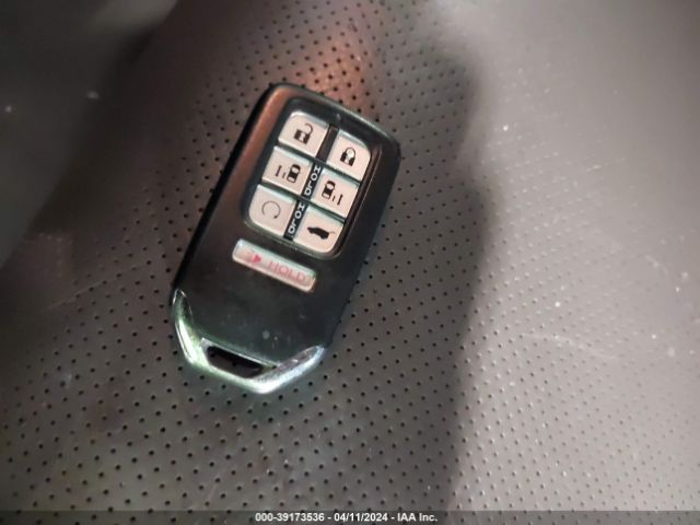 5FNRL6H91KB000694 Honda Odyssey Elite