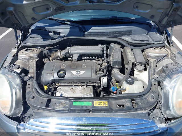 2010 MINI COOPER WMWMF3C52ATZ22128 Photo 9
