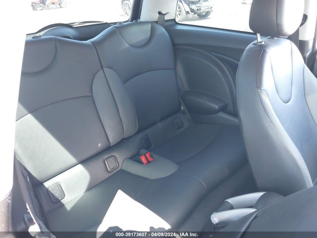 2010 MINI COOPER WMWMF3C52ATZ22128 Photo 7