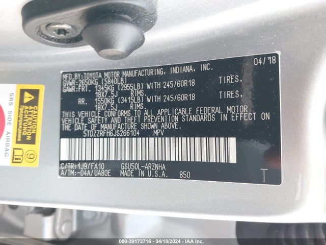 Toyota Highlander Le Plus 2018 5TDZZRFH6JS266104 Image 9