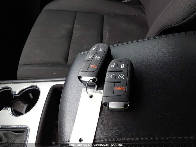 1C4RJFAG9JC406152 Jeep Grand Cherokee Laredo E 4x4