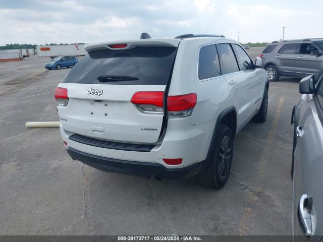 1C4RJFAG9JC406152 Jeep Grand Cherokee Laredo E 4x4