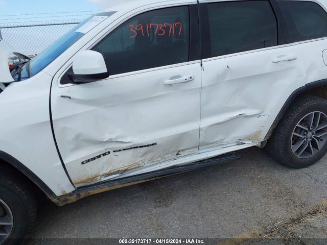 1C4RJFAG9JC406152 Jeep Grand Cherokee Laredo E 4x4