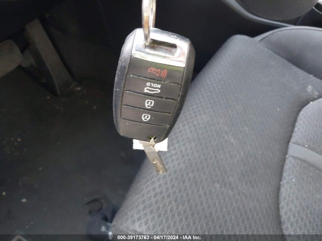 KIA Optima Lx 2016 5XXGT4L30GG061652 Image 11