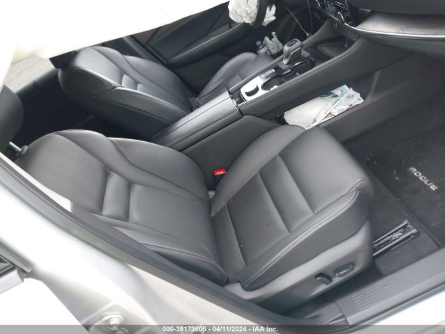JN8AT3CB0MW212432 Nissan Rogue Sl Intelligent Awd